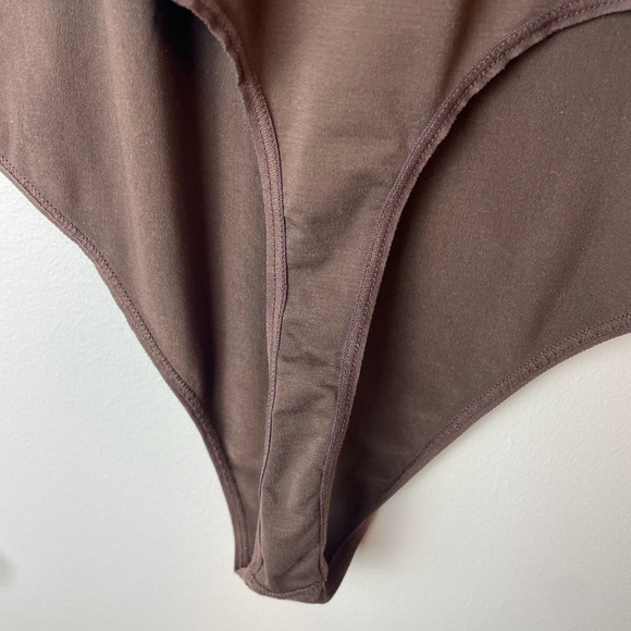 Skims Women’s Brown Thong Bodysuit Size 4x Shapewear - Picture 6 of 6